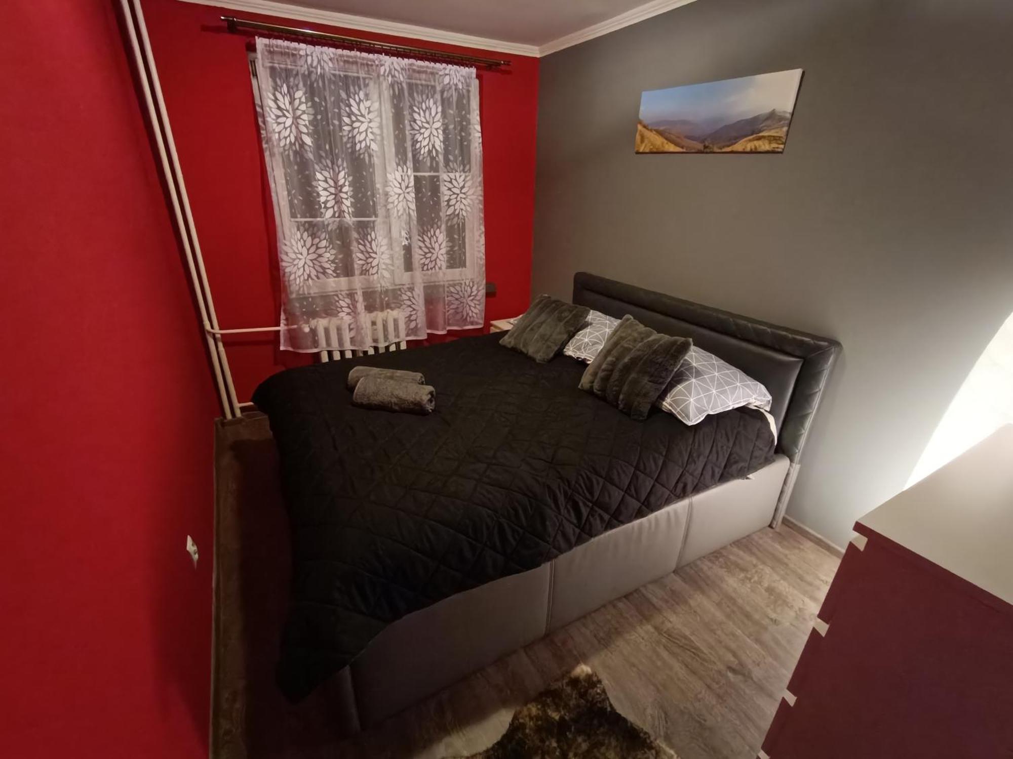 Apartament Przy Dworcu W Sanoku Extérieur photo